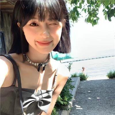 华颐：吞噬怪物的孩子